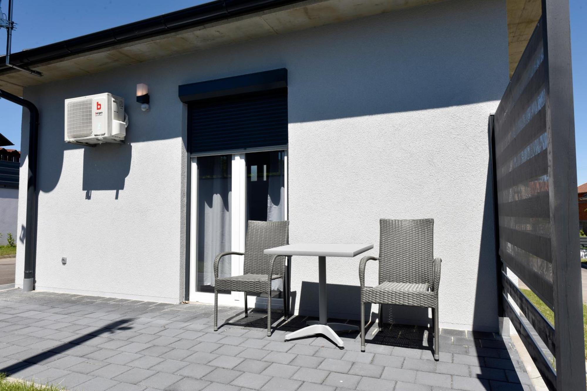 Apartmani I Bungalovi Trojka 바냐루카 객실 사진